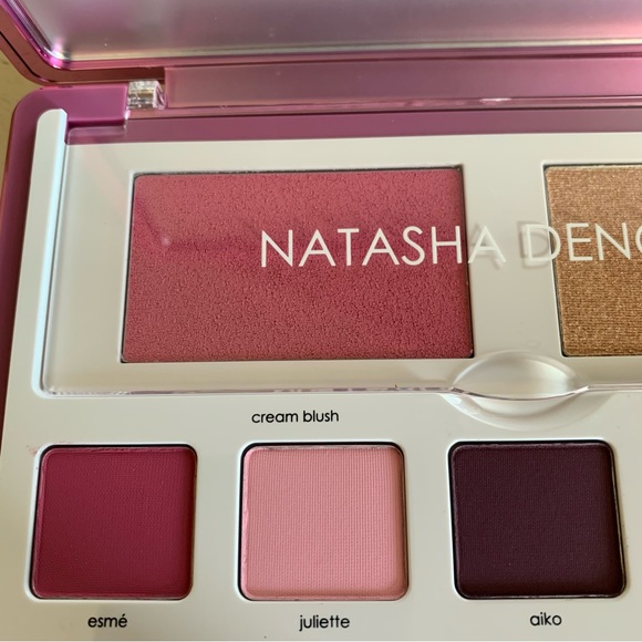 NATASHA DENONA LOVE FACE PALETTE
EYE & CHEEK ESSENTIAL - Picture 3 of 11